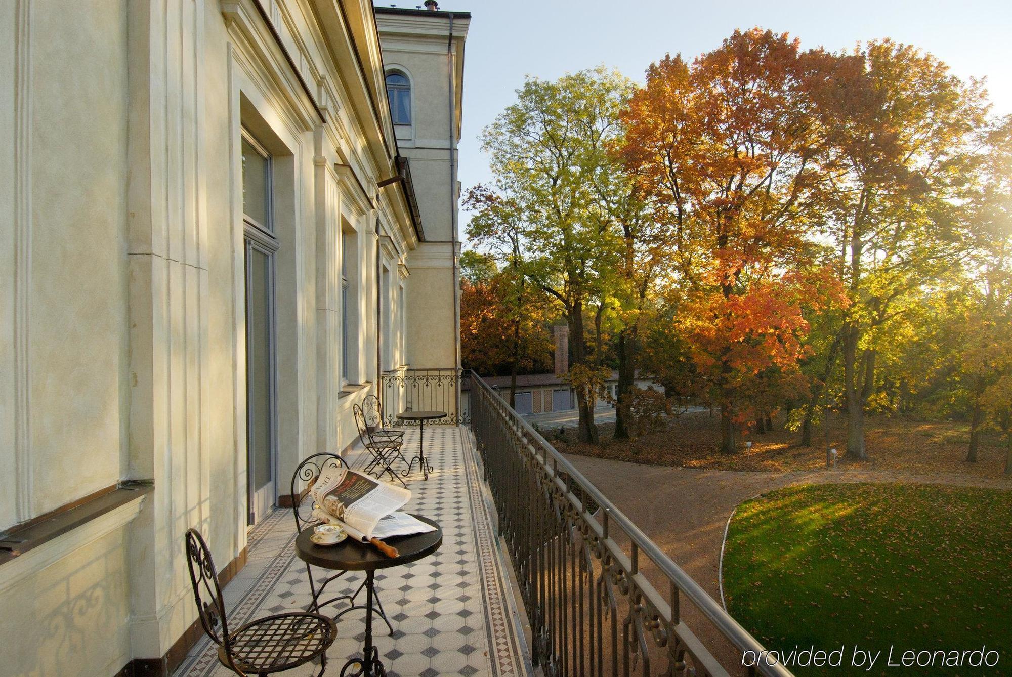 Chateau Mcely Exteriör bild