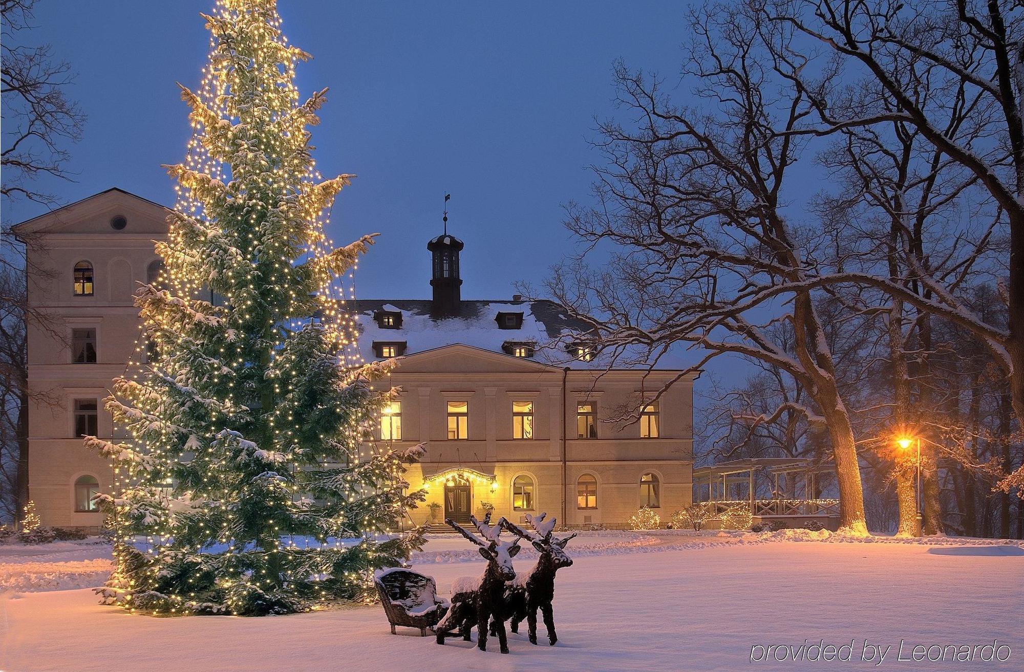 Chateau Mcely Exteriör bild