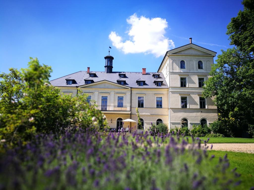 Chateau Mcely Exteriör bild